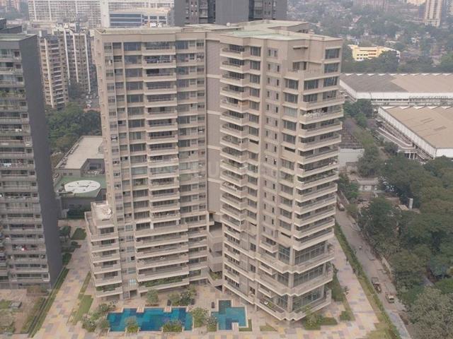 4 BHK Apartment in Ghatkopar West for resale Mumbai. The reference number is 19773640