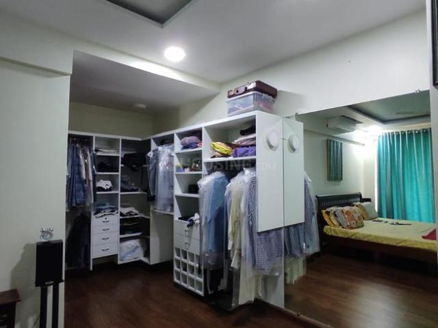 4 BHK Apartment in Ghatkopar West for resale Mumbai. The reference number is 20840831