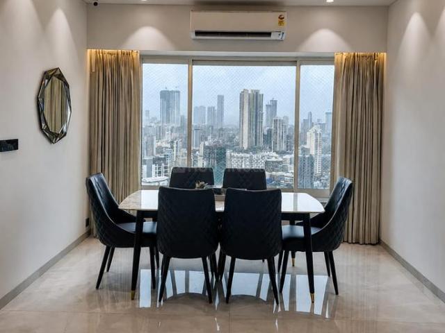 4 BHK Apartment in Grant Road for rent Mumbai. The reference number is 20972079