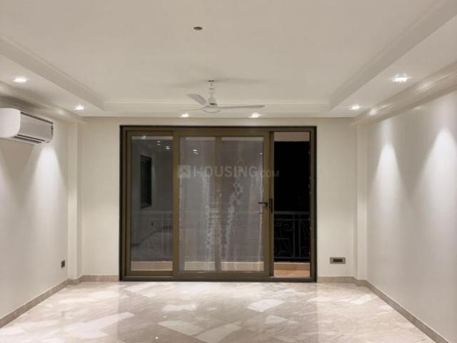 4 BHK Apartment in Green Park for resale New Delhi. The reference number is 19639088