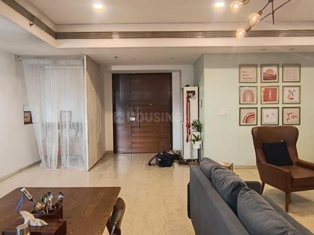 4 BHK Apartment in Dadar East for rent Mumbai. The reference number is 20334999