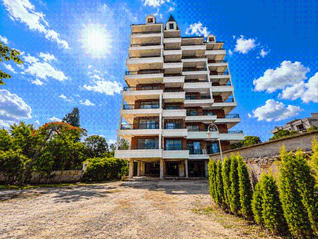 4 BHK Apartment in Dalanwala for resale Dehradun. The reference number is 20272320