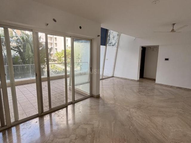 4 BHK Apartment in Deccan Gymkhana for rent Pune. The reference number is 20473021