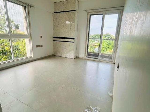 4 BHK Apartment in Deccan Gymkhana for resale Pune. The reference number is 20720892