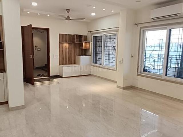 4 BHK Apartment in Dharampeth for rent Nagpur. The reference number is 17252453