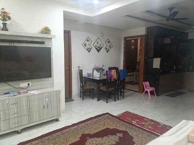 4 BHK Apartment in Dilshad Garden for resale New Delhi. The reference number is 19498973