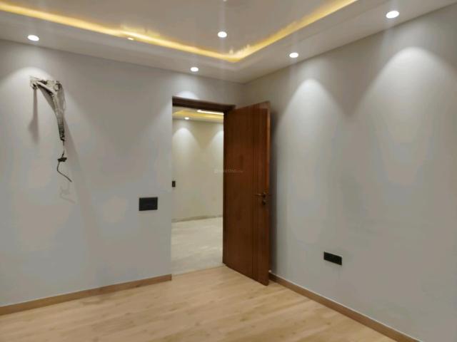4 BHK Apartment in DLF Phase 1 for rent Gurgaon. The reference number is 20355484