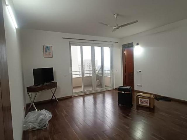 4 BHK Apartment in DLF Phase 2 for rent Gurgaon. The reference number is 19693334