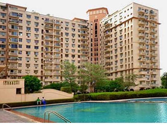 4 BHK Apartment in DLF Phase 2 for rent Gurgaon. The reference number is 20014212