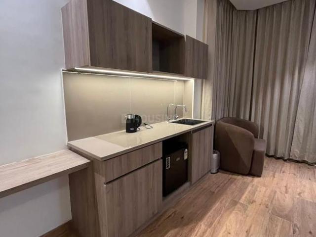 4 BHK Apartment in DLF Phase 2 for resale Gurgaon. The reference number is 18918376