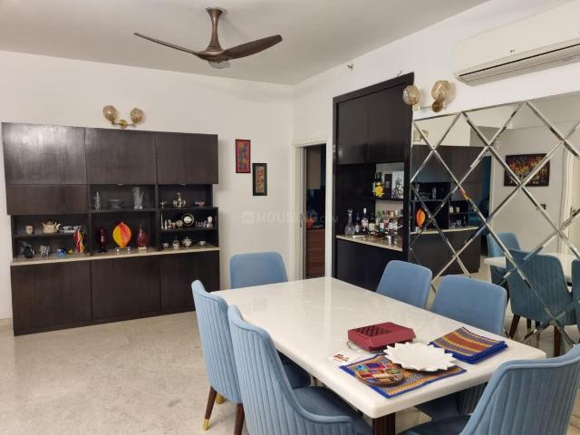 4 BHK Apartment in DLF Phase 5 for rent Gurgaon. The reference number is 19386806