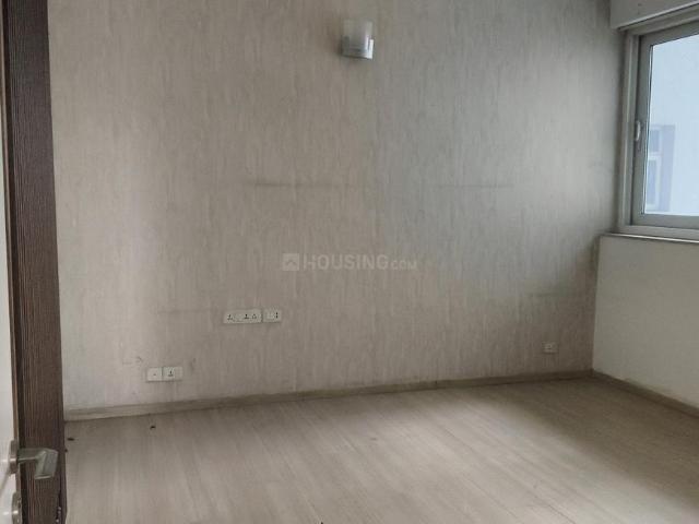 4 BHK Apartment in DLF Phase 5 for rent Gurgaon. The reference number is 19390955