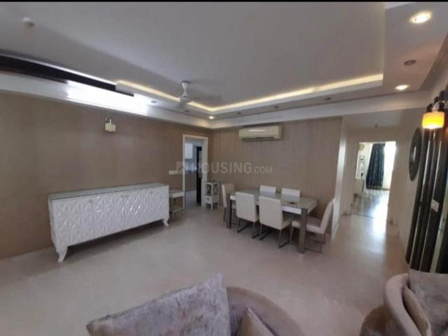 4 BHK Apartment in DLF Phase 5 for rent Gurgaon. The reference number is 19757715
