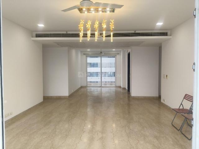 4 BHK Apartment in DLF Phase 5 for rent Gurgaon. The reference number is 19764304
