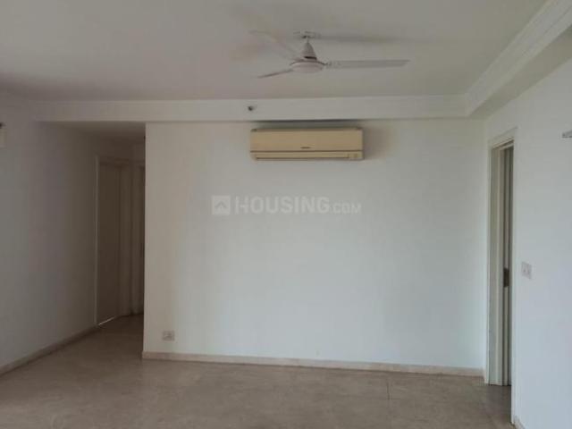 4 BHK Apartment in DLF Phase 5 for rent Gurgaon. The reference number is 19731476