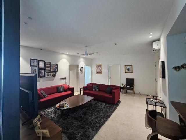 4 BHK Apartment in DLF Phase 5 for rent Gurgaon. The reference number is 19971617