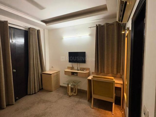 4 BHK Apartment in DLF Phase 5 for rent Gurgaon. The reference number is 20685534