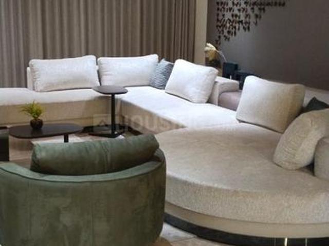 4 BHK Apartment in Ellisbridge for rent Ahmedabad. The reference number is 18901102