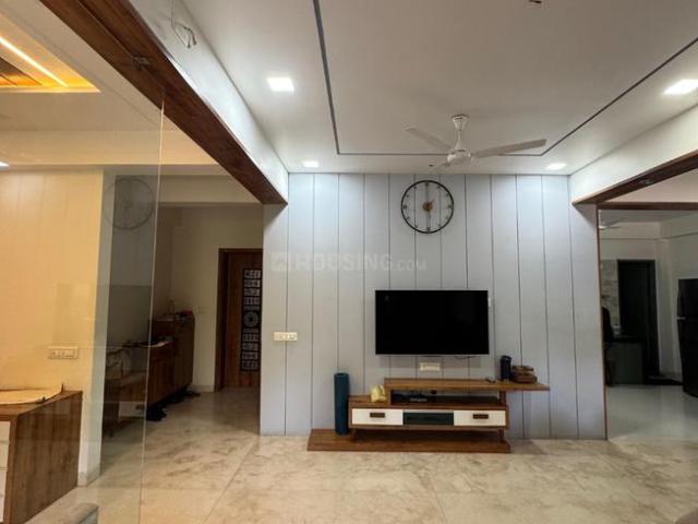 4 BHK Apartment in Ellisbridge for rent Ahmedabad. The reference number is 20656687