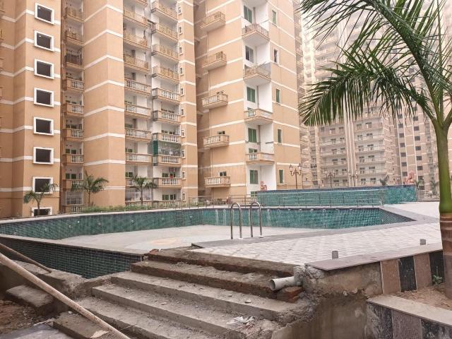 4 BHK Apartment in Eta II for resale Greater Noida. The reference number is 20106773
