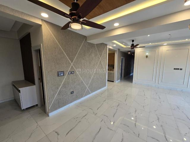 4 BHK Apartment in Eta II for resale Greater Noida. The reference number is 20362264