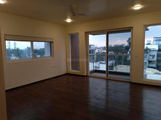 4 BHK Apartment in Frazer Town for rent Bengaluru. The reference number is 19693867