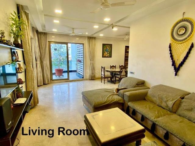 4 BHK Apartment in Kothrud for resale Pune. The reference number is 19995646