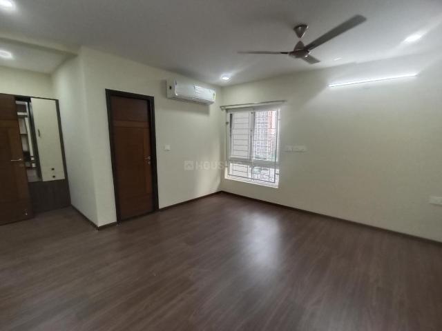 4 BHK Apartment in Kondapur for rent Hyderabad. The reference number is 16154307