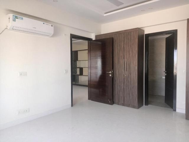 4 BHK Apartment in Kondapur for resale Hyderabad. The reference number is 19388537