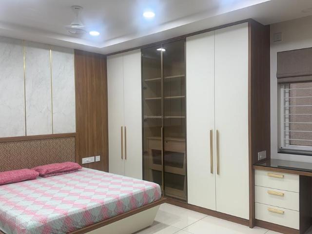 4 BHK Apartment in Kondapur for resale Hyderabad. The reference number is 20623895
