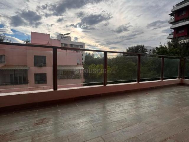4 BHK Apartment in Koregaon Park for rent Pune. The reference number is 20772221