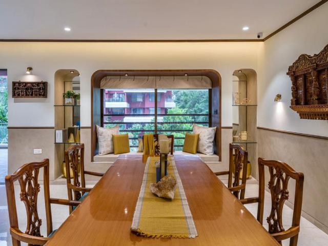 4 BHK Apartment in Koregaon Park for rent Pune. The reference number is 20956761