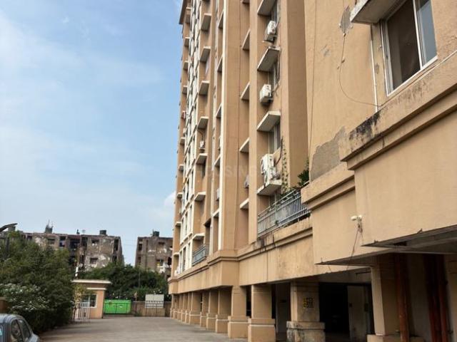 4 BHK Apartment in Kachana for resale Raipur. The reference number is 19049100