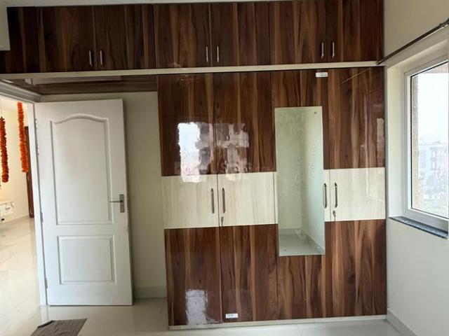 4 BHK Apartment in Kalinga Nagar for rent Bhubaneswar. The reference number is 20409358