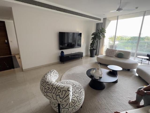 4 BHK Apartment in Kalyani Nagar for resale Pune. The reference number is 20286786
