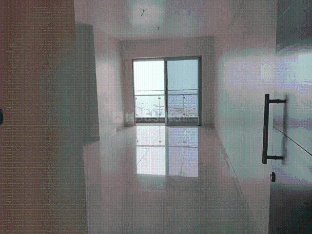 4 BHK Apartment in Kandivali East for rent Mumbai. The reference number is 20500332