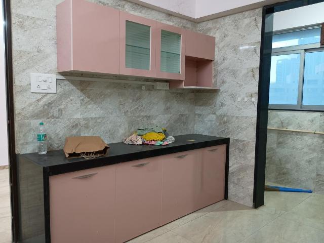 4 BHK Apartment in Kandivali East for resale Mumbai. The reference number is 18435165