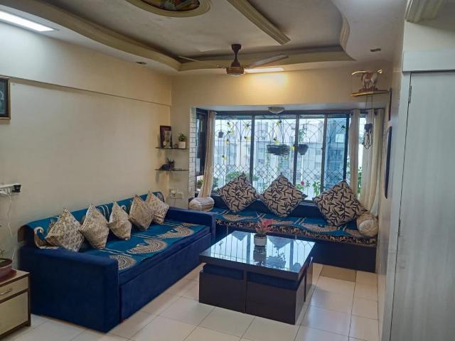 4 BHK Apartment in Kandivali East for resale Mumbai. The reference number is 20746382