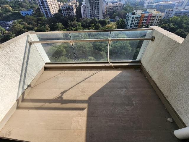 4 BHK Apartment in Kandivali East for resale Mumbai. The reference number is 20845359