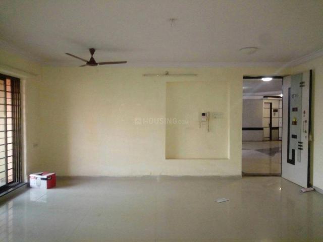 4 BHK Apartment in Kandivali East for resale Mumbai. The reference number is 20131137