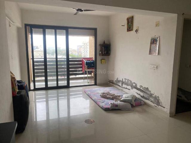 4 BHK Apartment in Kankaria for resale Ahmedabad. The reference number is 20310174