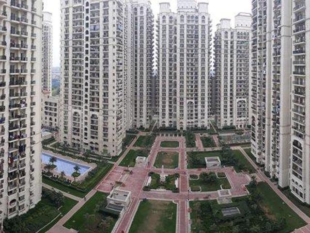 4 BHK Apartment in Karampura for rent New Delhi. The reference number is 20621370