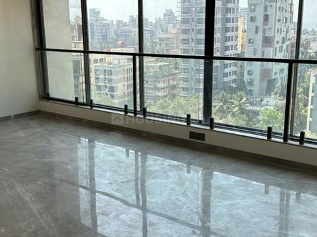 4 BHK Apartment in Khar West for rent Mumbai. The reference number is 17112433