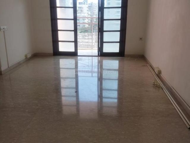 4 BHK Apartment in Khar West for rent Mumbai. The reference number is 20069210