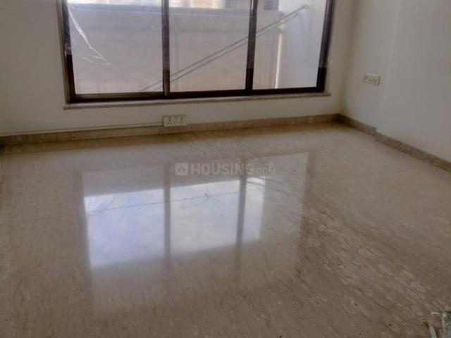 4 BHK Apartment in Khar West for rent Mumbai. The reference number is 20104076