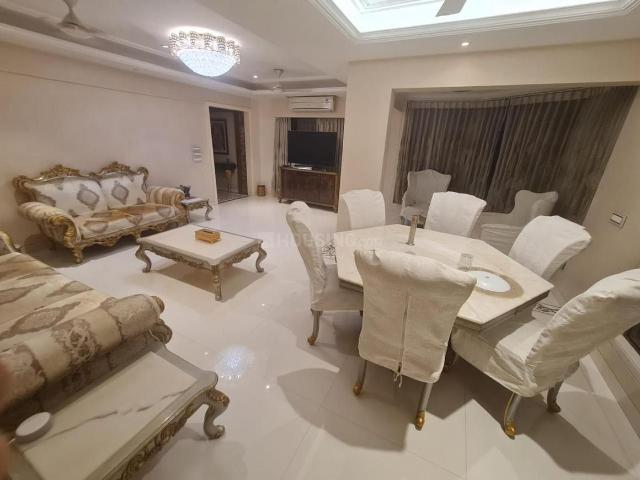 4 BHK Apartment in Khar West for rent Mumbai. The reference number is 20382273