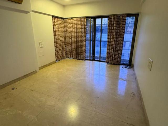 4 BHK Apartment in Khar West for resale Mumbai. The reference number is 19665818