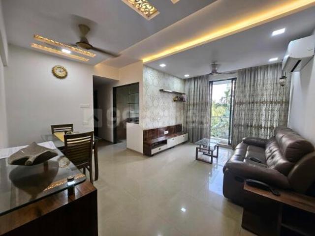 4 BHK Apartment in Kharghar for rent Navi Mumbai. The reference number is 18750260