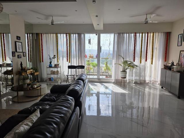 4 BHK Apartment in Kharghar for rent Navi Mumbai. The reference number is 20598968