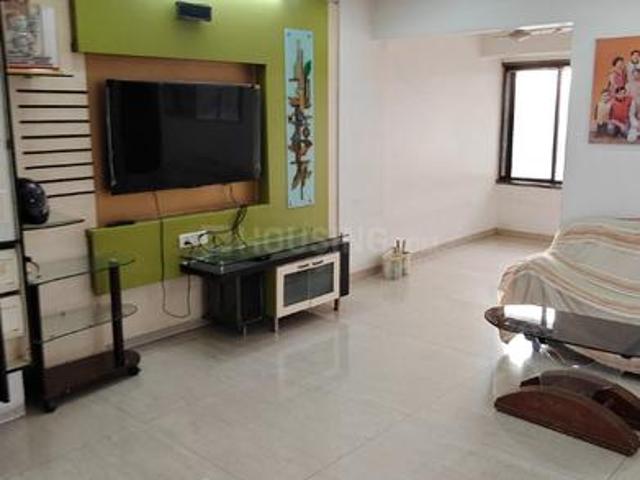 4 BHK Apartment in Kurla East for rent Mumbai. The reference number is 20415728